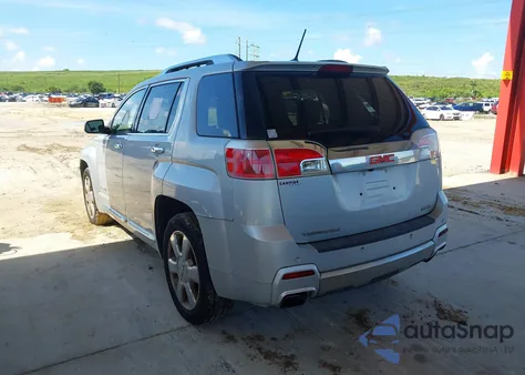 2013 GMC Terrain Denali z USA, uszkodzony, nr VIN 2GKFLZE38D6255280